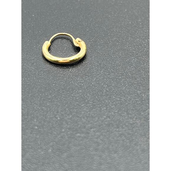 Carla Signed 14k Yellow Polished Gold Small Huggie Hoop Earrings - Picture 5 of 8